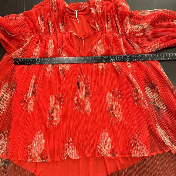 Free People Dahlia Tunic Top Pleated Boho Red Women's Size Medium - Picture 7 of 7